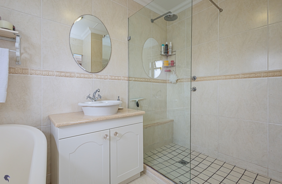 4 Bedroom Property for Sale in Country Club Western Cape